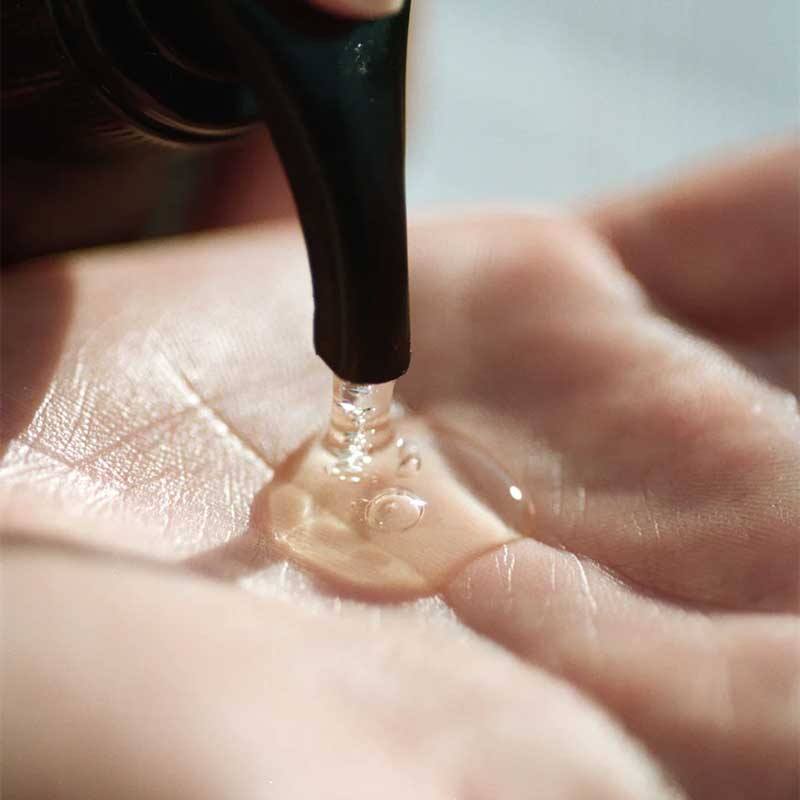 No. 073 Dark Vanilla Hand & Body Wash by L:A Bruket